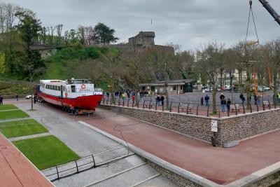 Enlarge image, modal window