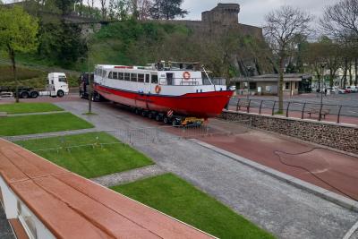 Enlarge image, modal window