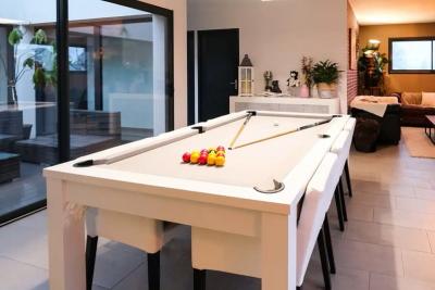 Enlarge image, modal window