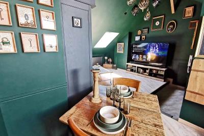 Enlarge image, modal window