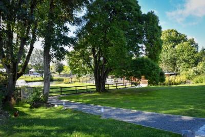 Enlarge image, modal window