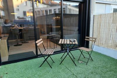 Enlarge image, modal window